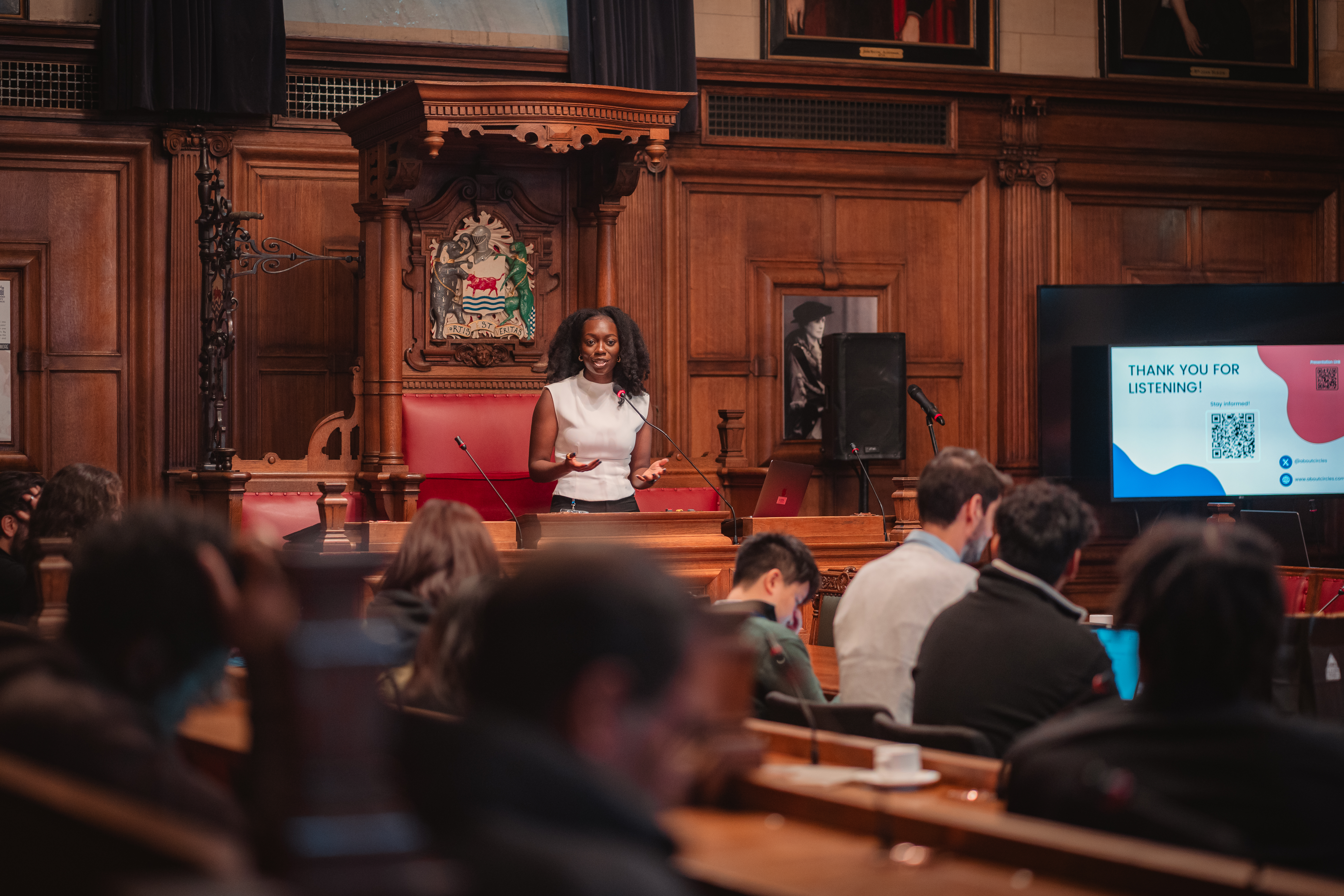 Shantelle Awomoyi speaking at the University of Oxford